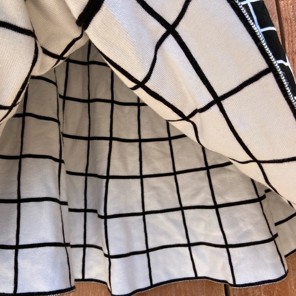 *SOLD* Forever 21 Checkered Slater Skirt - Picture 3 of 5